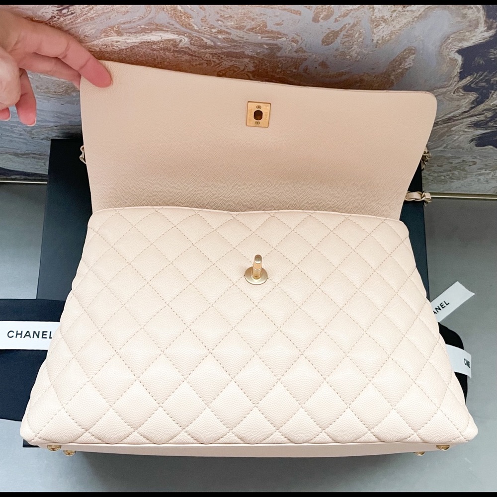 Chanel Caviar Quilted Medium Coco Handle Flap Bag - Picture 6 of 15